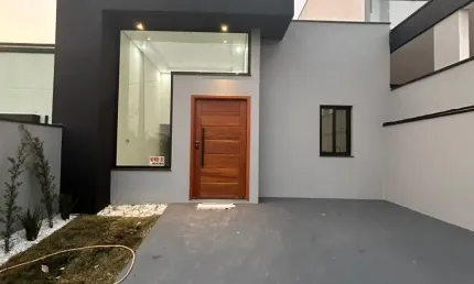 Linda Casa Térrea em Condomínio Fechado Reserva dos Ypês  com 126m2  de Área Construída em  Tatuí - SP