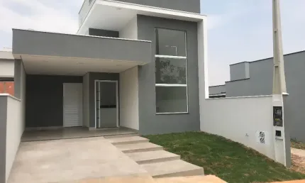 Linda Casa Térrea em Condomínio Fechado Reserva dos Ypês  com 126m2  de Área Construída em  Tatuí - SP