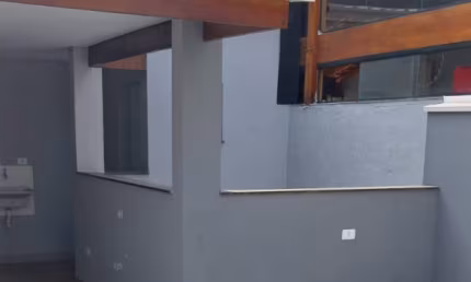 Linda Cobertura á venda de 100m² com 02 Dormitórios Sendo 01 Suíte, na Vila Pires - Santo André - SP.