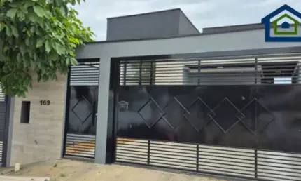 Linda Casa Térrea de 150m² à venda no Jardim Sabiás em Indaiatuba - SP.