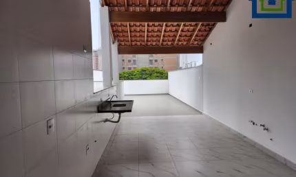 Linda Cobertura á venda de 162m² com 03 Dormitórios Sendo 01 Suíte, no Bairro Campestre - Santo André - SP.
