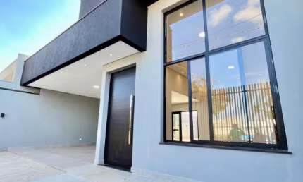 Linda Casa Térrea de 157m², e Terreno 250m², no Bairro Portal Ville  Jardins  em Boituva- SP.