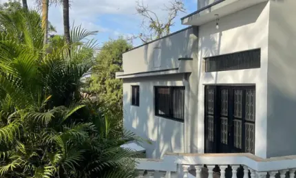 Linda Chácara de 1.200m², com 170m² de Área Construída, com Muito Verde em Boituva - SP.
