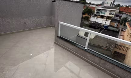 Linda Cobertura á venda de 122m² com 02 Dormitórios, na Vila Helena - Santo André - SP.