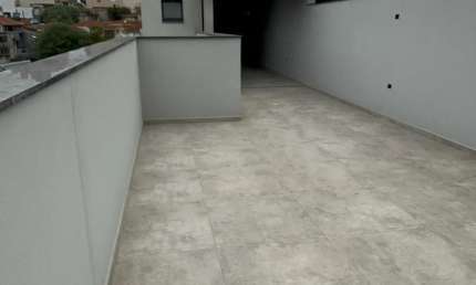 Linda Cobertura á venda de 110m² com 02 Dormitórios Sendo 01 Suíte, na Vila  Alice - Santo André - SP.