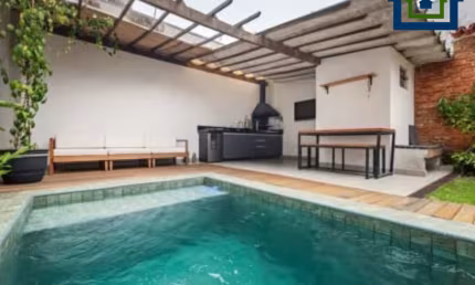 Linda Casa Térrea de 250m, com 04 dormitórios, á venda no Centro - São Caetano do Sul