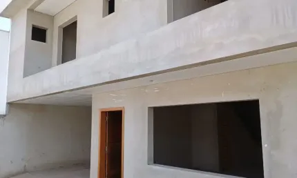 Lindo Sobrado com 04 Suítes, à Venda com 319m² de Área Construída e Terreno de 331m2,, no Bairro Parque dos Pássaros em São Bernardo do Campo - SP