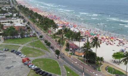 Apartamento á venda com 166m² com 04 Suítes, Enseada - Guarujá - SP