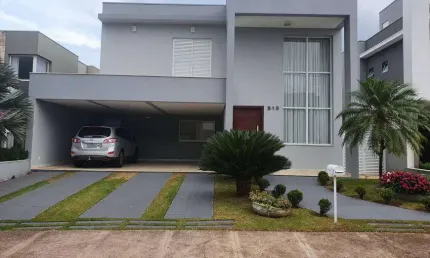Casa de condomínio sobrado á venda tem 490m² com 03 Dormitorios, Indaiatu