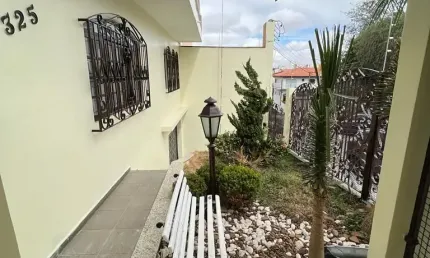 Sobrado com 3 Quartos e 3 banheiros à Venda, 205 m² por R$ 750.000