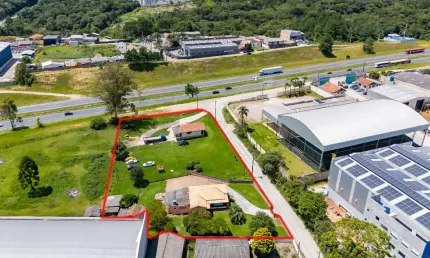 Área à venda por R$2.800.000,00 no Zacarias - São José dos Pinhais - PR