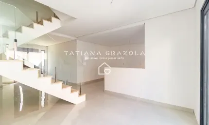 Sobrado Triplex à venda por R$ 1.150.000 no Bom Jesus - São José dos Pinhais - PR