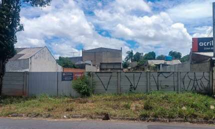 Imóvel para venda tem 770 metros quadrados em Boqueirão - Curitiba - PR