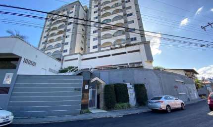 Apartamento com 3 quartos para alugar na Rua São José, 345, Centro, Blumenau, 160 m2 por R$ 2.500