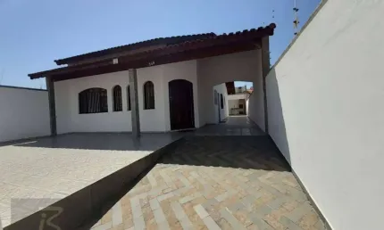 Casa com 3 dormitórios à venda, 180 m² por R$ 480.000,00 - Estância São José - Peruíbe/SP
