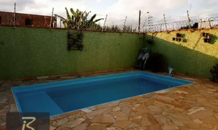 Casa com 4 dormitórios à venda, 120 m² por R$ 380.000,00 - Estância São José - Peruíbe/SP