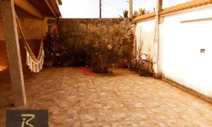 Casa com 3 dormitórios à venda, 130 m² por R$ 600.000,00 - Estância São José - Peruíbe/SP