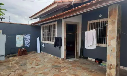 Casa com 3 dormitórios à venda, 230 m² por R$ 600.000,00 - Estância São José - Peruíbe/SP
