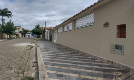 excelente casa com 3 dormitórios sendo 1 suite  300 mts da praia R$ 550.000 - Jardim Ribamar - Peruíbe/SP