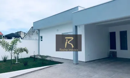 Casa com 3 dormitórios à venda, 129 m² por R$ 630.000,00 - Estância São José - Peruíbe/SP