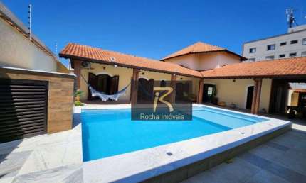 Casa alto padrão 4 dormitórios sendo 2 suítes com piscina ,jacuzzi   Bairro Nobre R$ 1.250.000