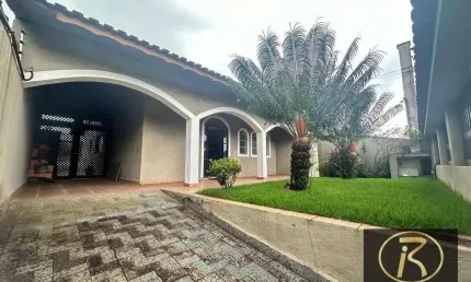 Casa com 2 lotes com  piscina  400 mts da praia  casa com 3 dormitórios à venda, 146 m² por R$ 850.000 - Parque Balneário Oásis - Peruíbe/SP