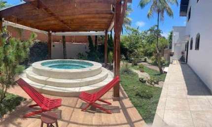 Casa Ampla e Arborizada a com 2 lotes 150m da Praia – 5 quartos, Jacuzzi e Área Gourmet! à venda, 200 m² por R$ 1.600.000 - Jardim Star - Peruíbe/SP