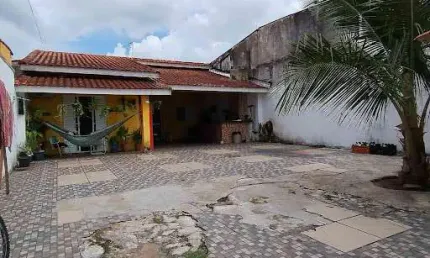 Linda casa  proxima a praia com 2 dormitórios à venda por R$ 370.000 - Belmira Novaes - Peruíbe/SP