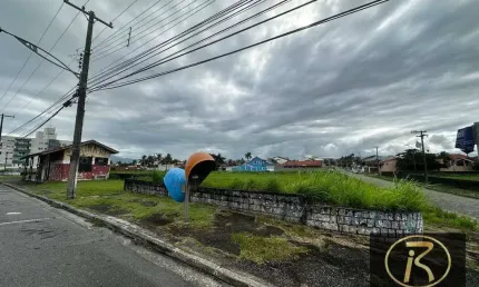 Terreno Maravilhoso à Venda! Localização de alto padrão, no bairro Oasis, ao lado da nova Rede Krill!  Destaques:  Apenas 1 quadra da praia  Próximo a