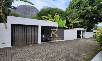 Sobrado com 4 dormitórios à venda, 300 m² por R$ 780.000 - São Francisco - Niterói/RJ