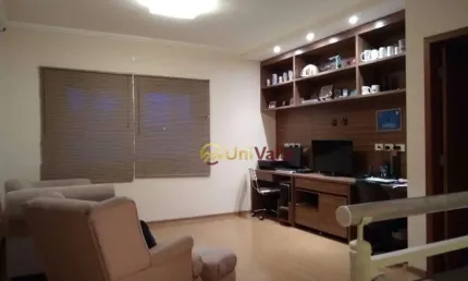 Casa a venda com 4 quartos no centro de Taubaté - Jardim Maria Augusta