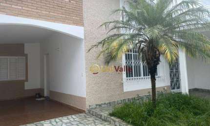 Casa com 5 dormitórios à venda, 194 m² por R$ 680.000,00 - Jardim Independência - Taubaté/SP
