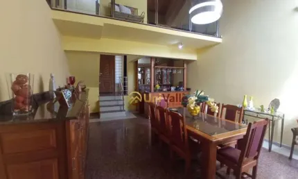 Sobrado com 3 dormitórios à venda, 200 m² por R$ 1.275.000,00 - Independência - Taubaté/SP