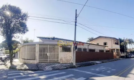 2 casas independentes, no Jardim Maria  Augusta. Por R$660.000,00