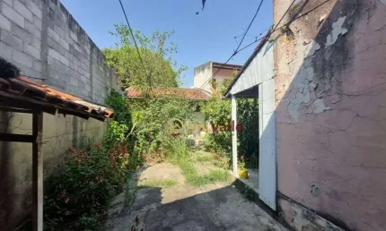 Casa com ponto comercial à venda por R$ 650.000 - Jardim Maria Augusta - Taubaté/SP