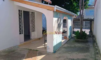 Casa com 3 dormitórios à venda, 170 m² por R$ 720.000,00 - Jardim Santa Cruz - Taubaté/SP