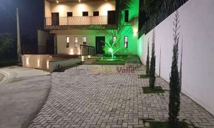 Casa com 3 dormitórios à venda, 283 m² por R$ 1.530.000 - Quiririm - Taubaté/SP