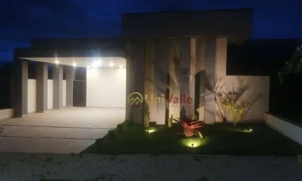 Casa com 3 dormitórios à venda, 136 m² por R$ 720.000,00 - Itapecerica - Taubaté/SP