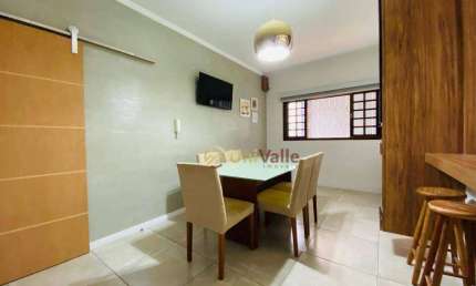 Casa com 3 dormitórios à venda, 187 m² por R$ 585.000 - Jardim Santana - Tremembé/SP