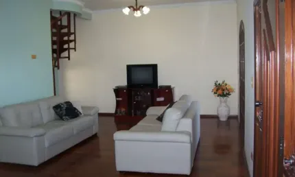 Sobrado com 3 dormitórios à venda, 253 m² por R$ 690.000,00 - Vera Cruz - Caçapava/SP