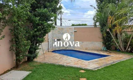 Casa à venda, 3 quartos, 3 suítes, 4 vagas, Boa Vista - Uberaba/MG