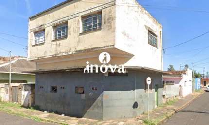 Terreno/Área à venda, 12 quartos, 1 suíte, São Benedito - Uberaba/MG