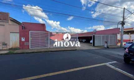 Área Comercial à venda, 23 vagas, Centro - Uberaba/MG