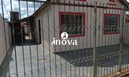 Casa à venda, 4 quartos, 2 vagas, Fabrício - Uberaba/MG