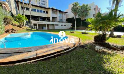 Casa à venda, 8 quartos, 8 suítes, 4 vagas, Mercês - Uberaba/MG