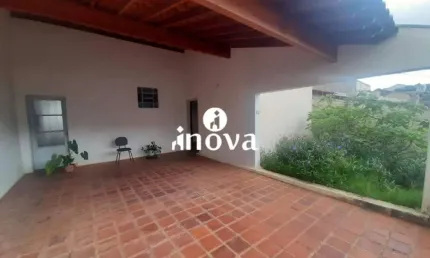 Casa à venda, 3 quartos, 2 suítes, 3 vagas, Abadia - Uberaba/MG