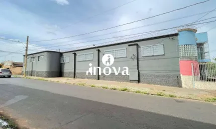 Barracão / Galpão / Depósito à venda no Parque das Gameleiras, Uberaba 