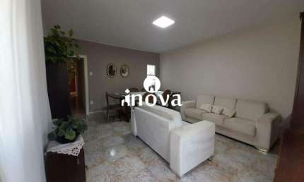 Casa à venda, 5 quartos, 1 suíte, 2 vagas, São Benedito - Uberaba/MG