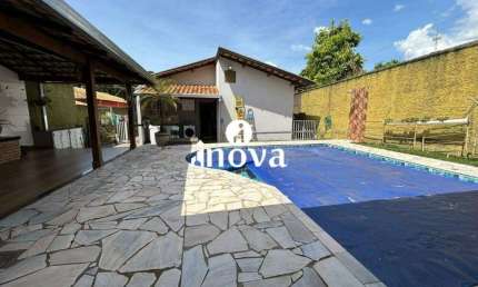 Casa à venda, 3 quartos, 1 suíte, 7 vagas, Abadia - Uberaba/MG