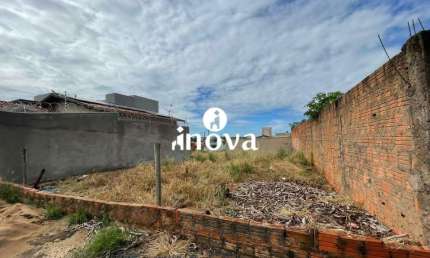 Terreno à venda no Estados Unidos, Uberaba 